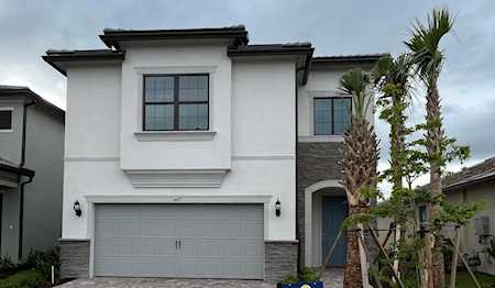 4433 Spruce Lane #175 Oakland Park, FL 33309