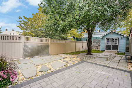 22 Howard Pl Jersey City, NJ 07306