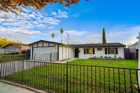19018 Drycliff St Canyon Country, CA 91351