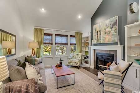 8212 S Wasatch Grove Ln E Cottonwood Heights, UT 84121