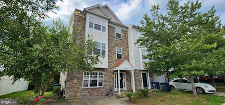 600 Burr Oak Ct Prince Frederick, MD 20678