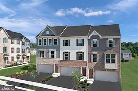 9520 Nature Trail Montgomery Village Avenue #418B Montgomery Village, MD 20886