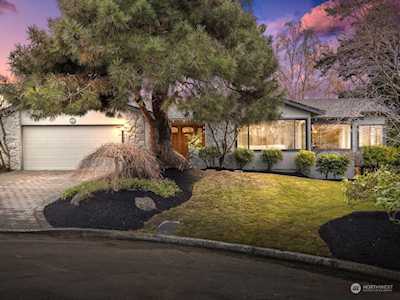 750 Northstream Ln Edmonds, WA 98020