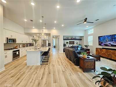 1535 Grandview Dr Beaumont, CA 92223