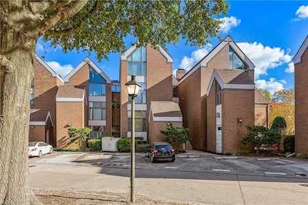 696 Mowbray Arch #830 Norfolk, VA 23507