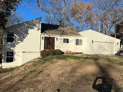 4918 W 101st Terrace Overland Park, KS 66207