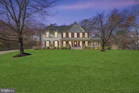 6852 Smithfield Ct Centreville, VA 20120