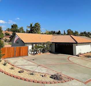 26281 Papagayo Dr Mission Viejo, CA 92691