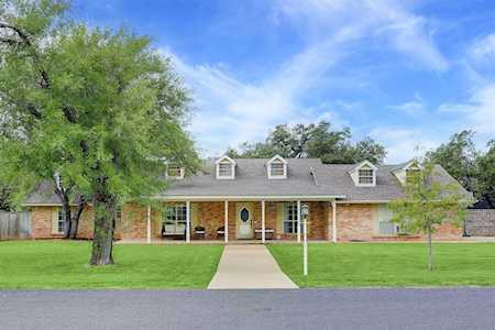 2804 Live Oak ST Round Rock, TX 78681