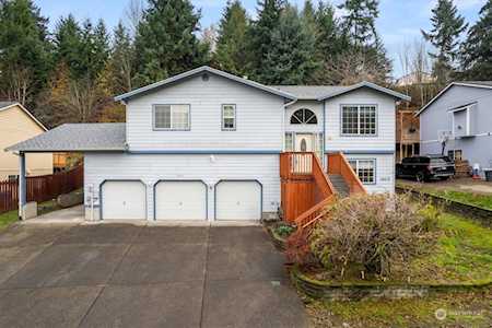 16213 39th Street Ct E Lake Tapps, WA 98391