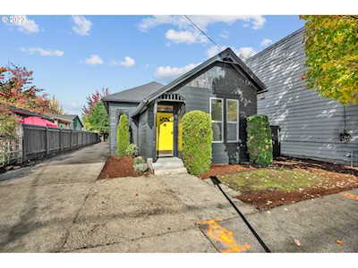 615 S Nebraska ST Portland, OR 97239