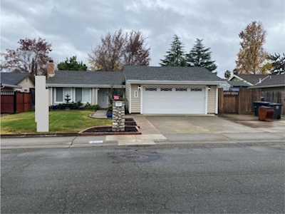 6328 Twin Wood Way Citrus Heights, CA 95621