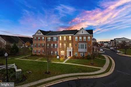 25067 Croxley Green Square Aldie, VA 20105