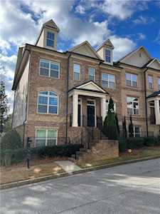 7595 Highland Bluff Atlanta, GA 30328
