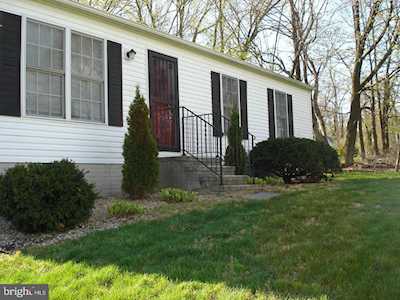 9535 Fingerboard Rd Ijamsville, MD 21754