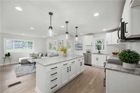 2618 Knoll Road SE Smyrna, GA 30080