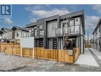 824 Glenwood Avenue #2 Kelowna, BC V1Y5M5