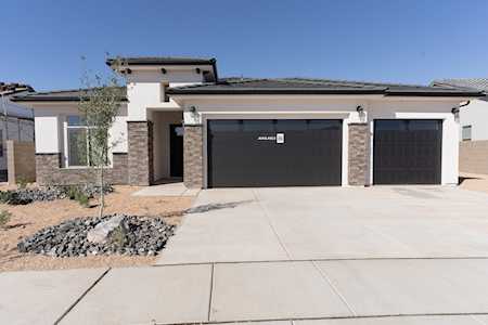 51 N Tabletop Dr Parkway #123 Washington, UT 84780