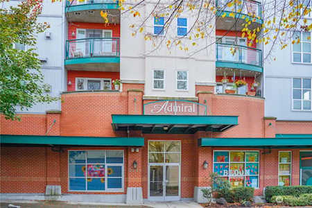 2331 42nd Ave SW #216 Seattle, WA 98116