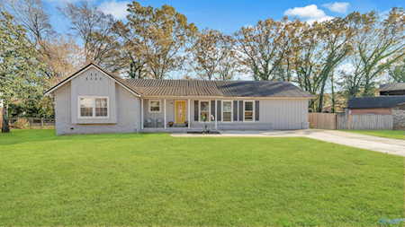 3302 NW East Helena Drive Huntsville, AL 35810