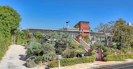960 W Muirlands Drive La Jolla, CA 92037
