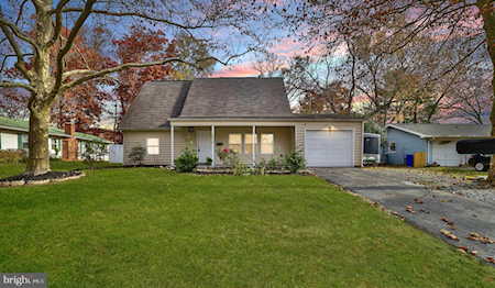 4029 Chelmont Ln Bowie, MD 20715