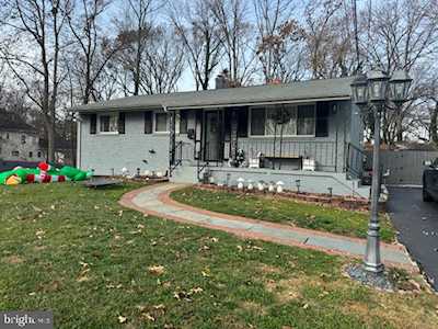 7402 Conway Ct Springfield, VA 22150