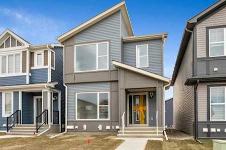 331 Livingston View View NW Calgary, AB T3P 1P4