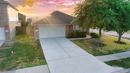 131 Tonkawa Canyon Dr La Marque, TX 77568