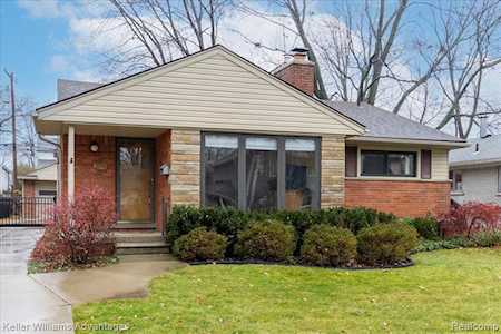 2711 Woodland Ave Royal Oak, MI 48073