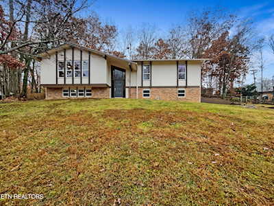 8010 Camberley Dr Powell, TN 37849