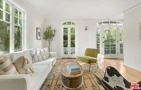 3914 Sunset Dr Los Angeles, CA 90027