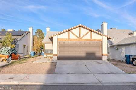 2324 Valley Dr Las Vegas, NV 89108