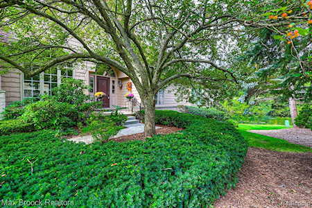 487 Cambridge Way Bloomfield Hills, MI 48304