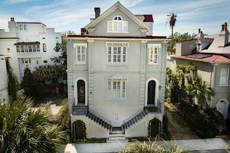 1 Water Street Charleston, SC 29401