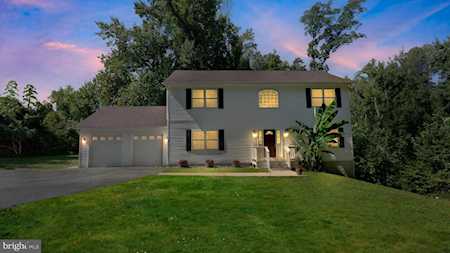 3955 Breezy Point Rd Chesapeake Beach, MD 20732