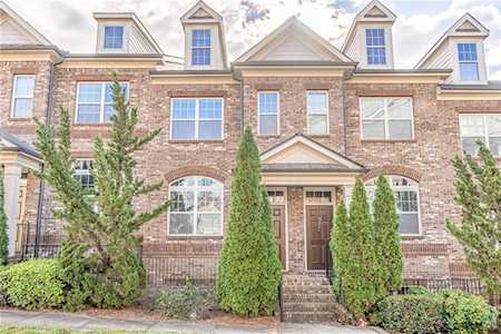 7335 Highland Bluff Atlanta, GA 30328