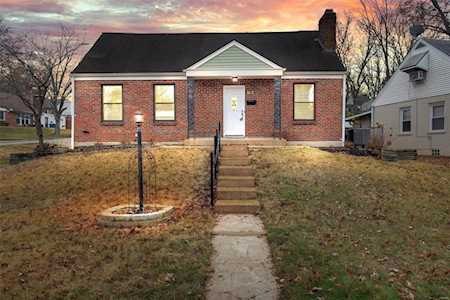 7200 Cranston Dr St Louis, MO 63123