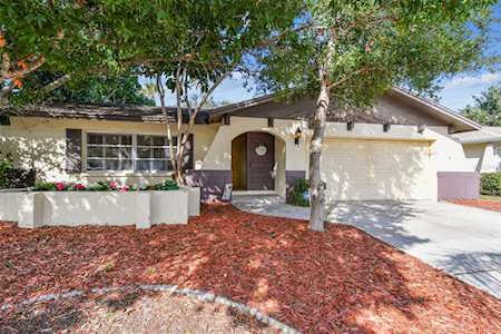 12161 Kay Dr Seminole, FL 33772