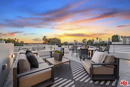 1729 S Barrington Ave #4 Los Angeles, CA 90025