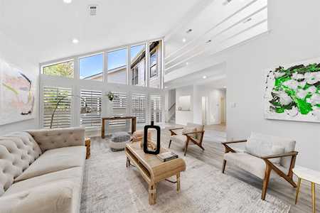 11827 Castle Ridge Dr Houston, TX 77077