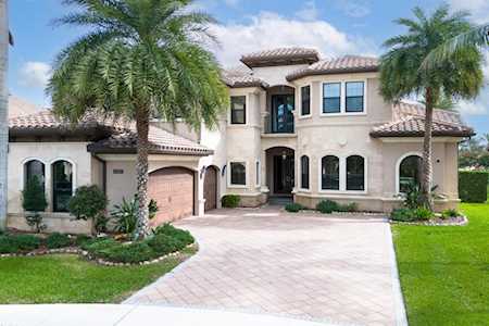 8325 Hawks Gully Avenue Delray Beach, FL 33446