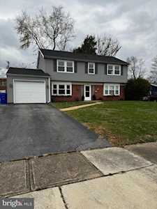 2606 Kingsley Ln Bowie, MD 20715