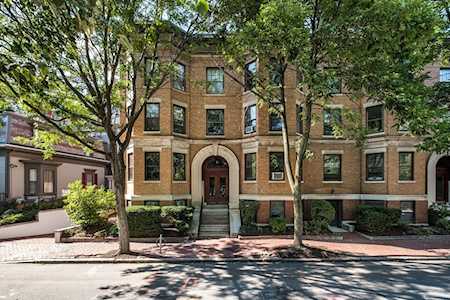 31 Linnaean St #2 Cambridge, MA 02138
