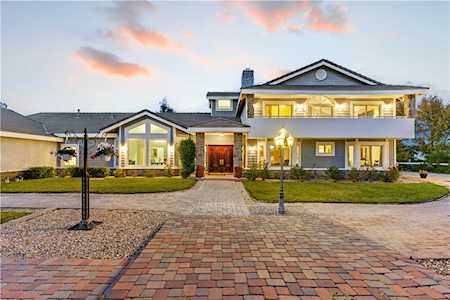 26945 Brooken Ave Canyon Country, CA 91387