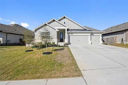 229 Helena LN Kyle, TX 78640