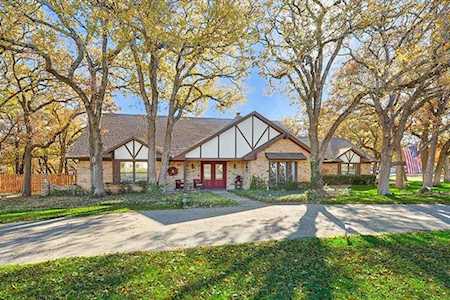 100 Shady Oaks Lane Double Oak, TX 75077