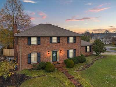 3537 Coltneck Ln Lexington, KY 40502