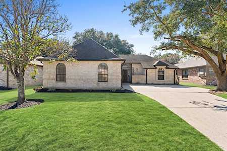 6215 Woodland Forest Dr Houston, TX 77088