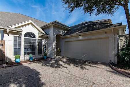 8310 Bon Hill Ct Spring, TX 77379